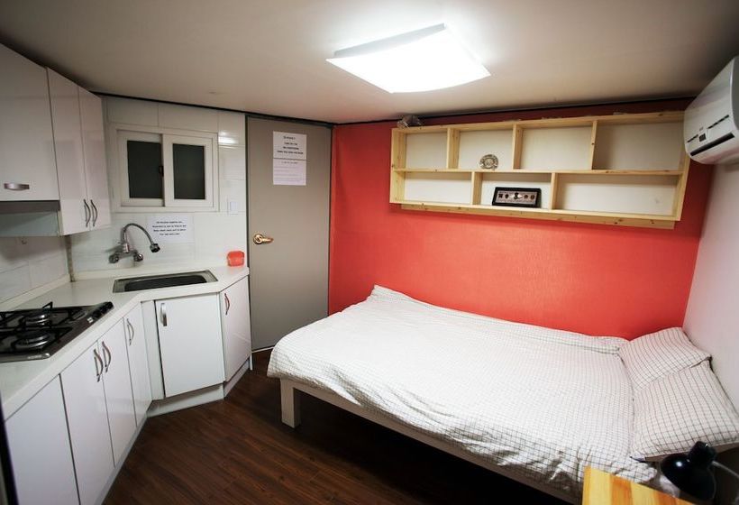 펜션 Gonggan Guesthouse