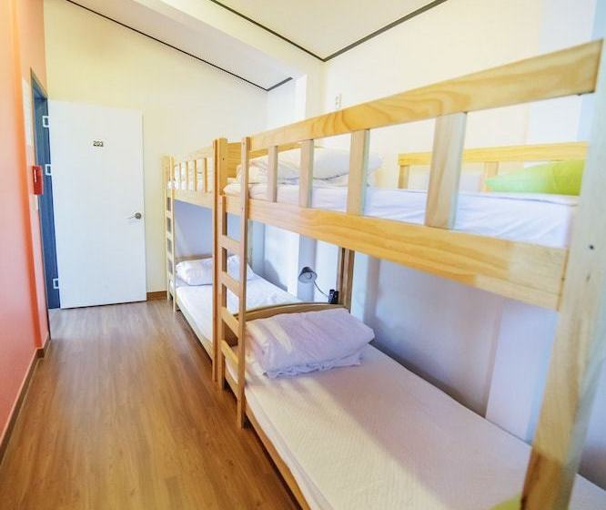 펜션 Gonggan Guesthouse