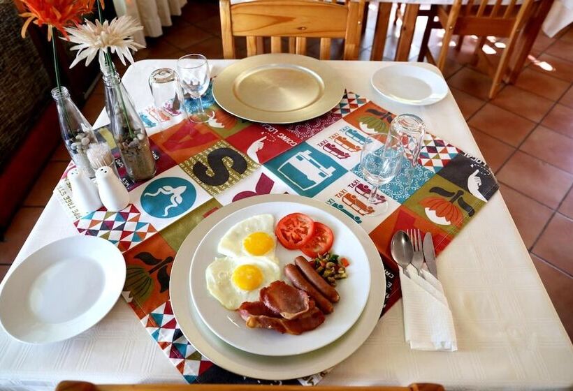 تختخواب و صبحانه Morulana Guest House