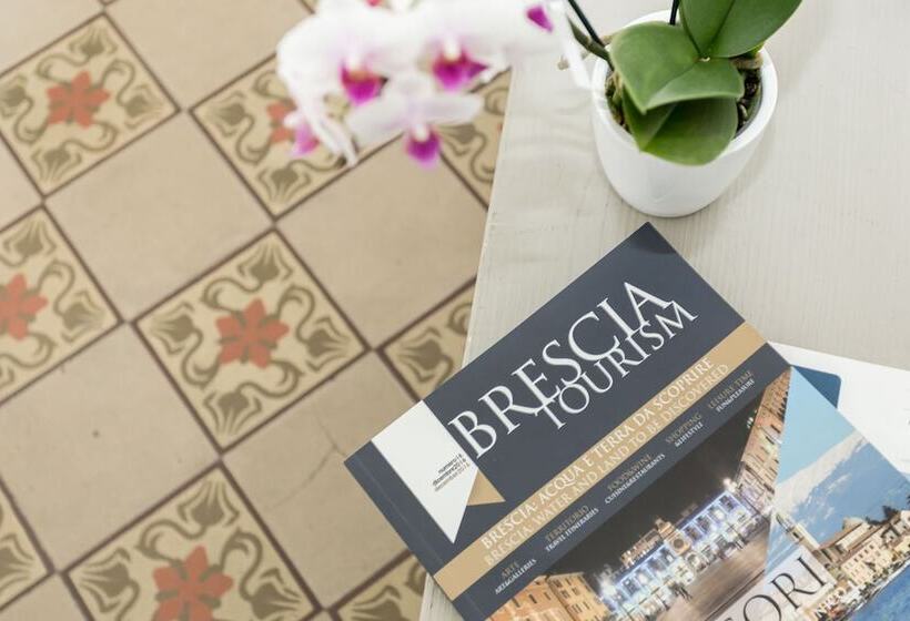 تختخواب و صبحانه Relais Il Leoncino