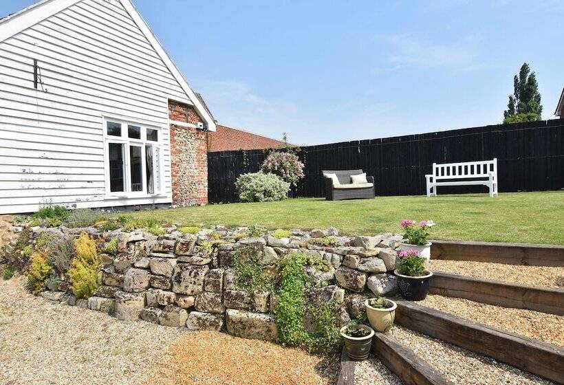 צימר The Abbey Hotel & Apartments