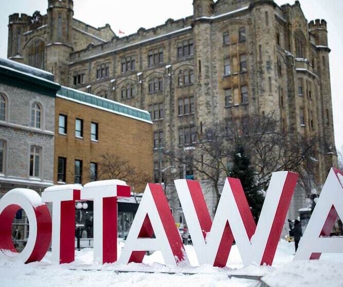 هتل Andaz Ottawa Byward Market, By Hyatt