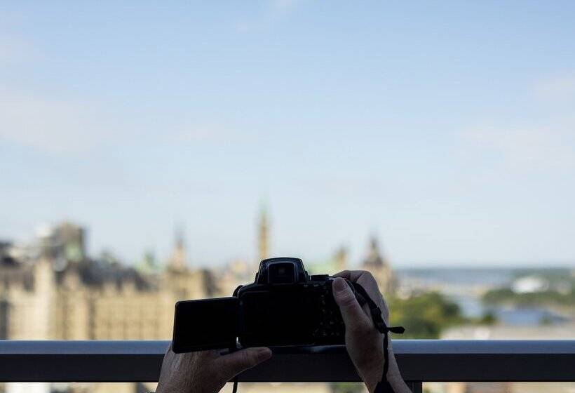 هتل Andaz Ottawa Byward Market, By Hyatt