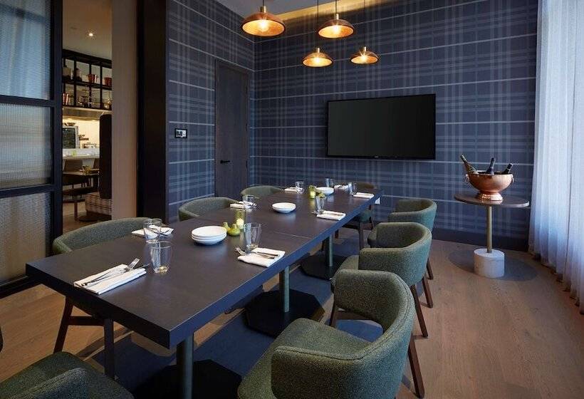 هتل Andaz Ottawa Byward Market, By Hyatt
