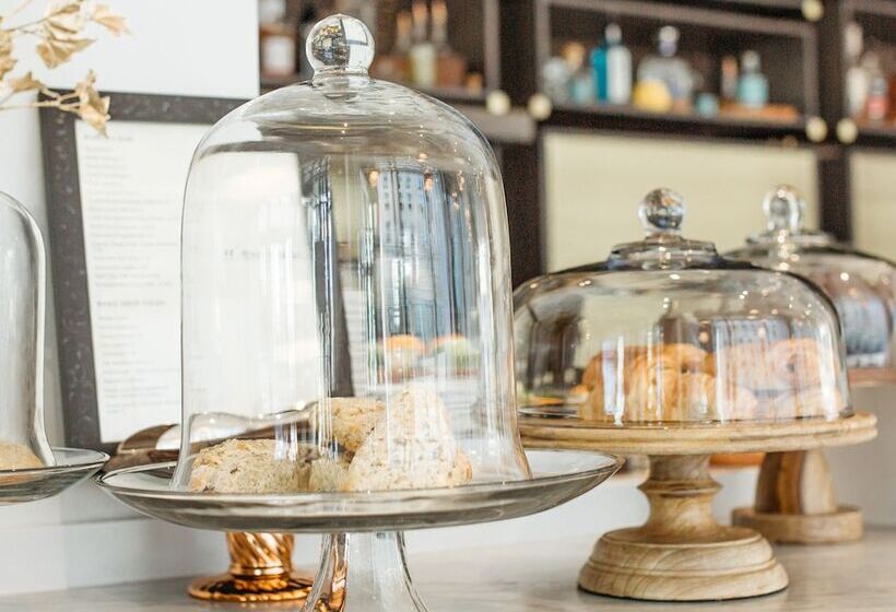 هتل Andaz Ottawa Byward Market, By Hyatt