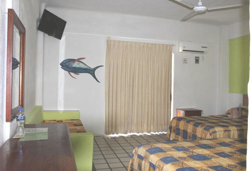 هتل Arrecife Huatulco Plus