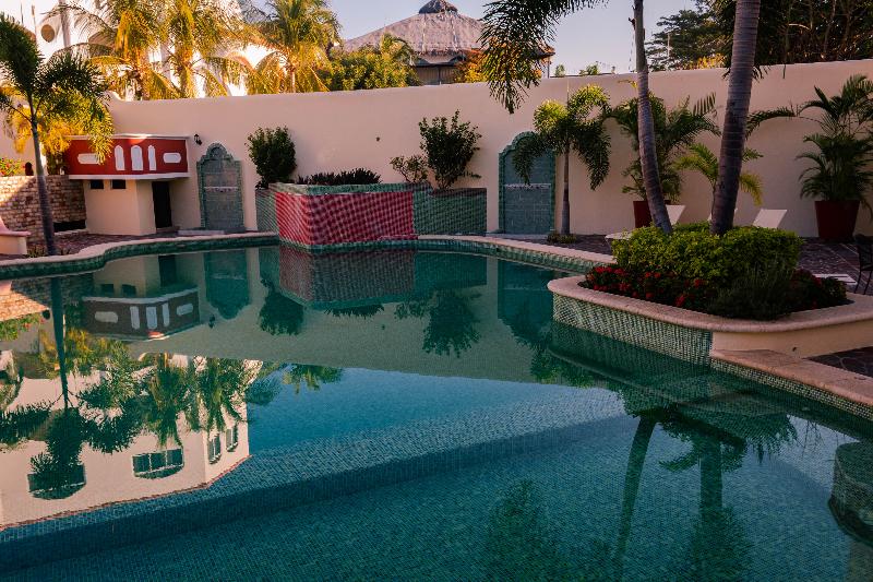 هتل Casa Danna Huatulco