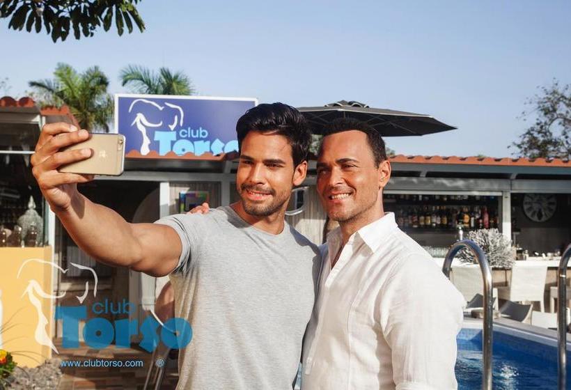 فندق Club Torso Gay Men Only
