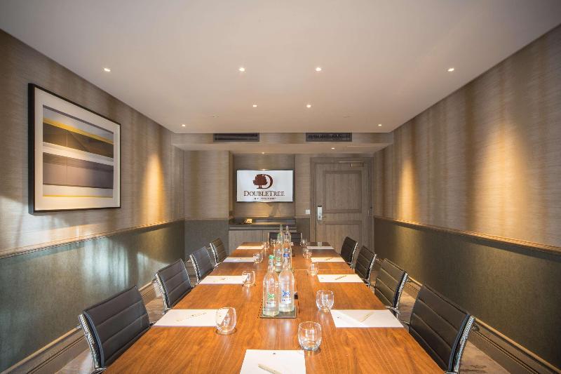 Отель Doubletree By Hilton London Kingston Upon Thames