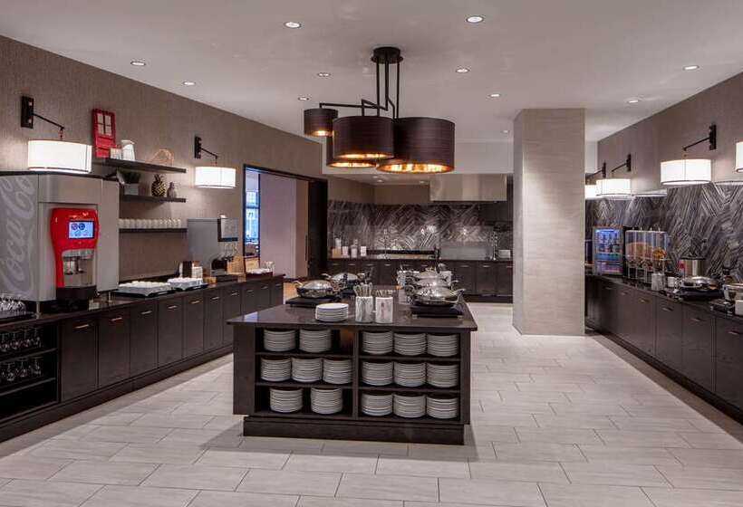 هتل Embassy Suites By Hilton Minneapolis Downtown