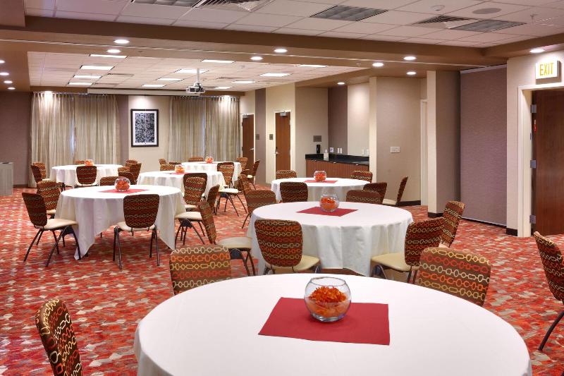 Отель Fairfield Inn & Suites By Marriott Salt Lake City Midvale