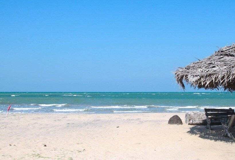 هتل Giman Free Beach Resort