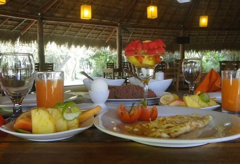 هتل Giman Free Beach Resort