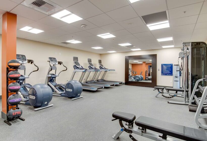 هتل Hampton Inn & Suites Los Angeles   Glendale