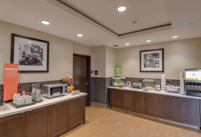 هتل Hampton Inn & Suites Los Angeles   Glendale