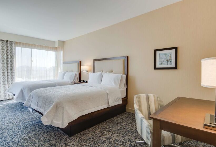 هتل Hampton Inn & Suites Los Angeles   Glendale