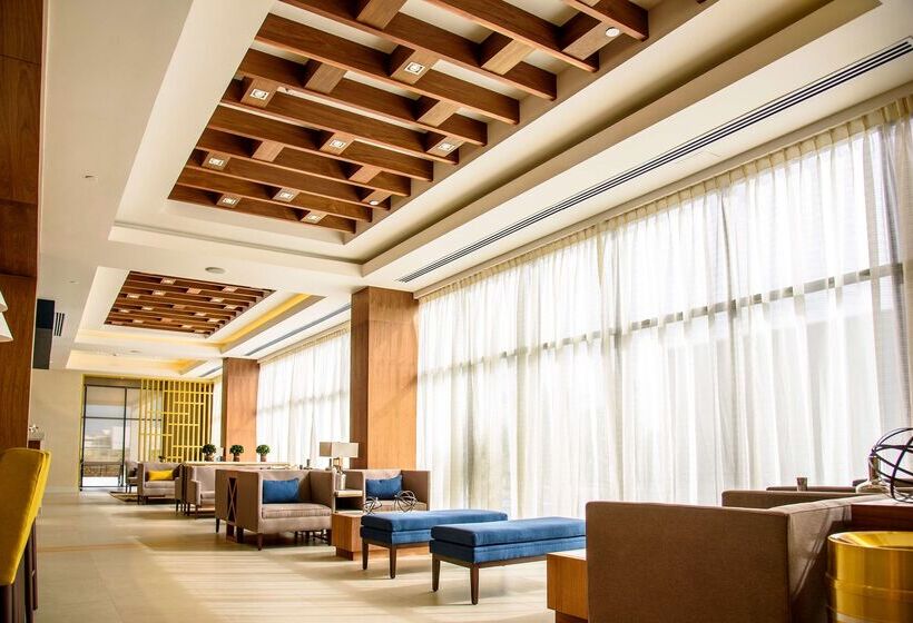 هتل Hampton Inn By Hilton Piedras Negras