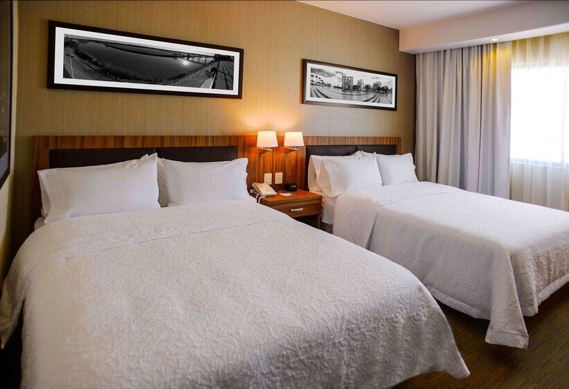 هتل Hampton Inn By Hilton Piedras Negras