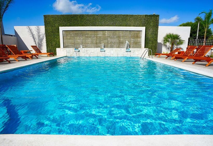 هتل Hampton Inn By Hilton Piedras Negras