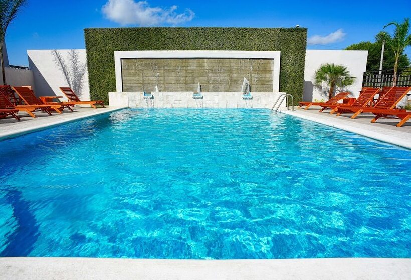 هتل Hampton Inn By Hilton Piedras Negras