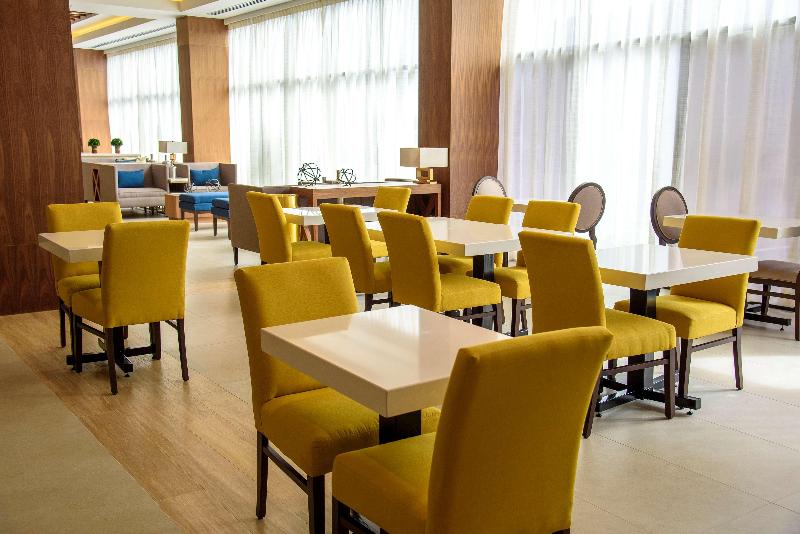 هتل Hampton Inn By Hilton Piedras Negras