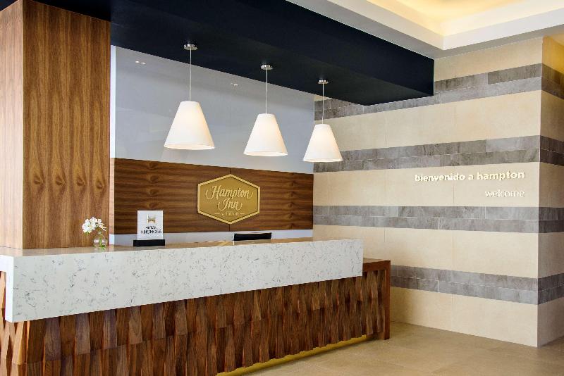 هتل Hampton Inn By Hilton Piedras Negras