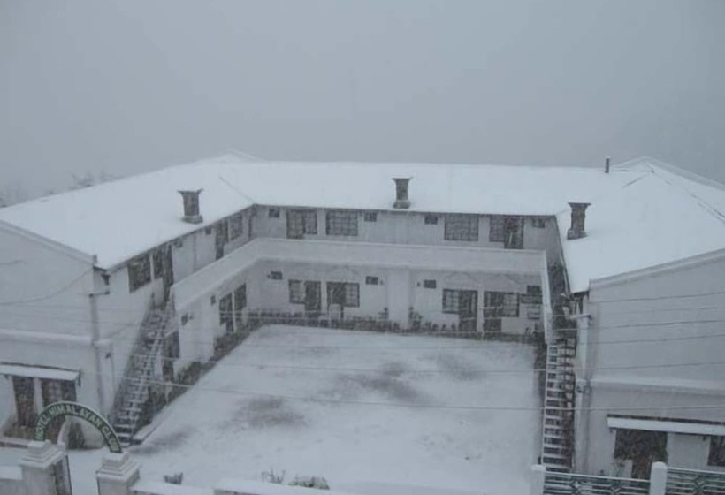 בית מלון כפרי Himalayan Club