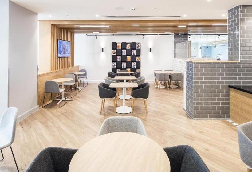 ホテル Holiday Inn Express Dublin City Centre, An Ihg