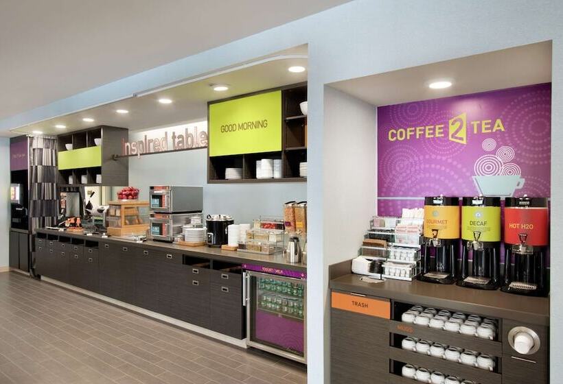 فندق Home2 Suites By Hilton Fort St. John