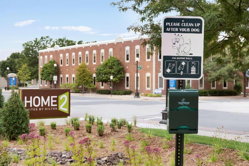 هتل Home2 Suites By Hilton La Crosse