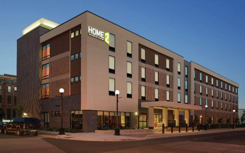 هتل Home2 Suites By Hilton La Crosse