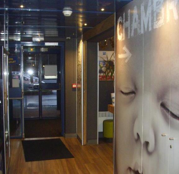 בית מלון כפרי Ibis Budget L'isle Adam