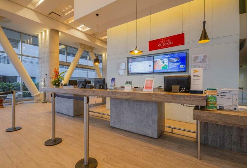 هتل Ibis Cartagena Marbella