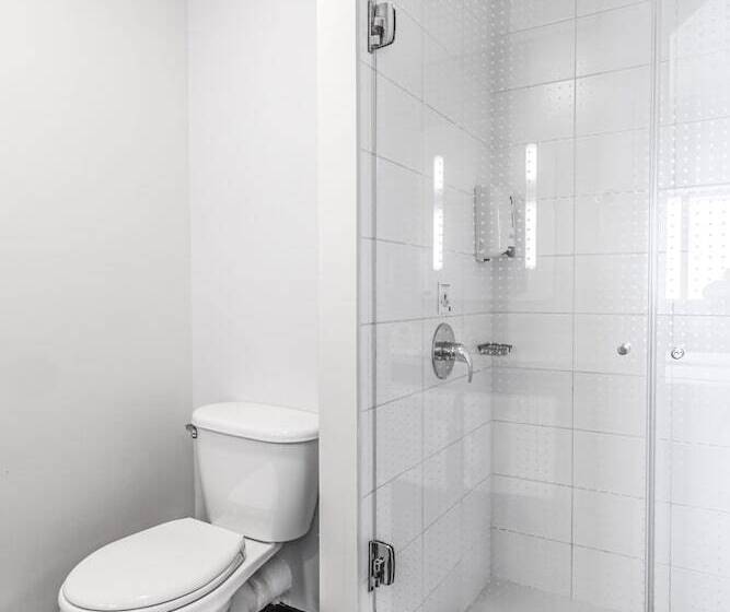 هتل Ibis Cartagena Marbella