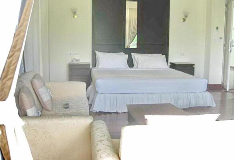 Fotos del hotel Kasem Garden Hotel Surin:  8