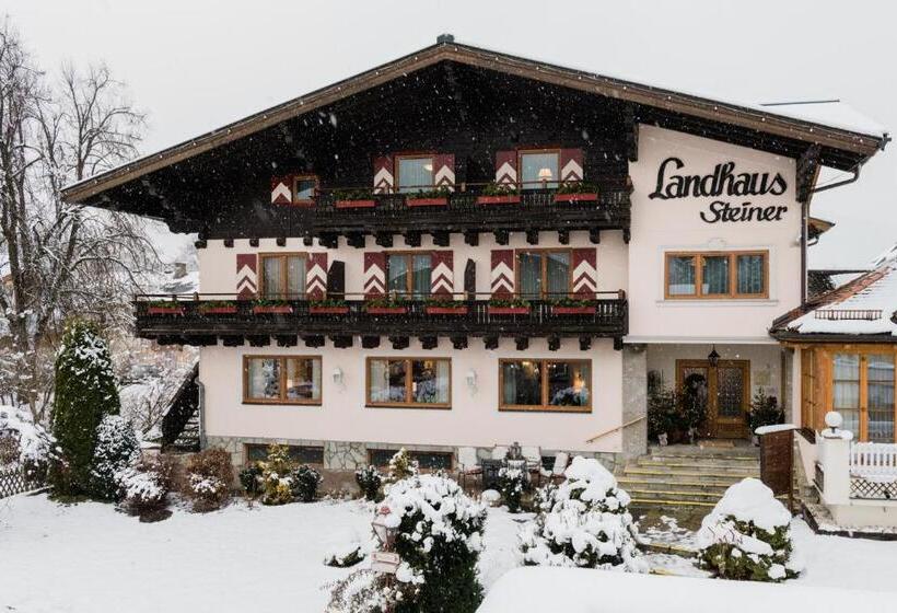 هتل Landhaus Steiner