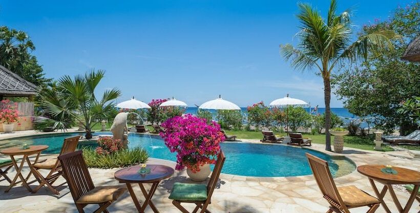 호텔 Palm Garden Amed Beach & Spa Resort Bali