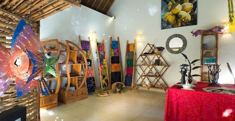 호텔 Palm Garden Amed Beach & Spa Resort Bali