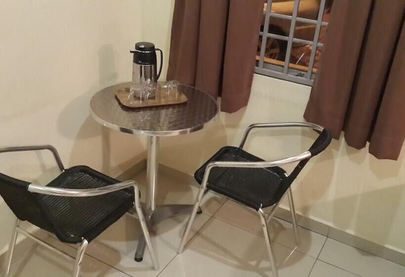 هتل Seri Nilai