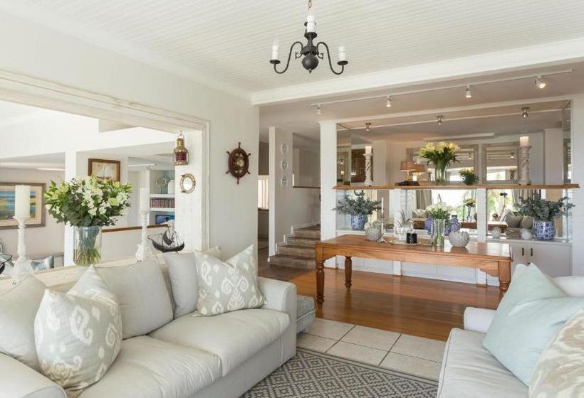 پانسیون Ocean Watch Guesthouse