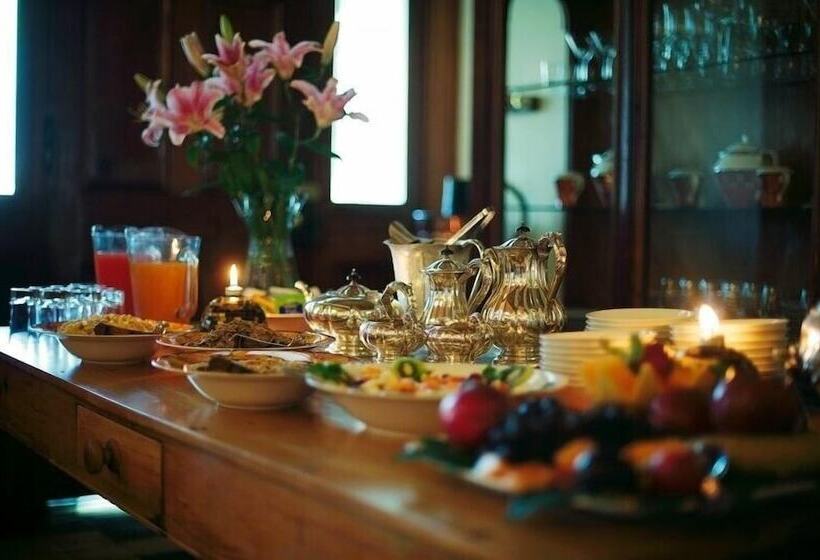 پانسیون Roosenwijn Guest House