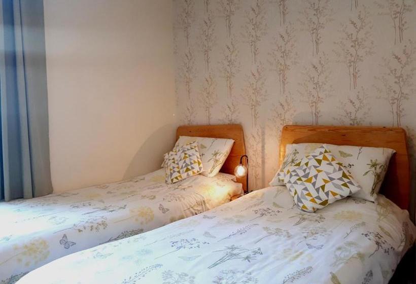 צימר Abberley Guest House