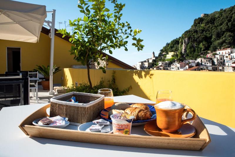 تختخواب و صبحانه Amalfi Luxury House