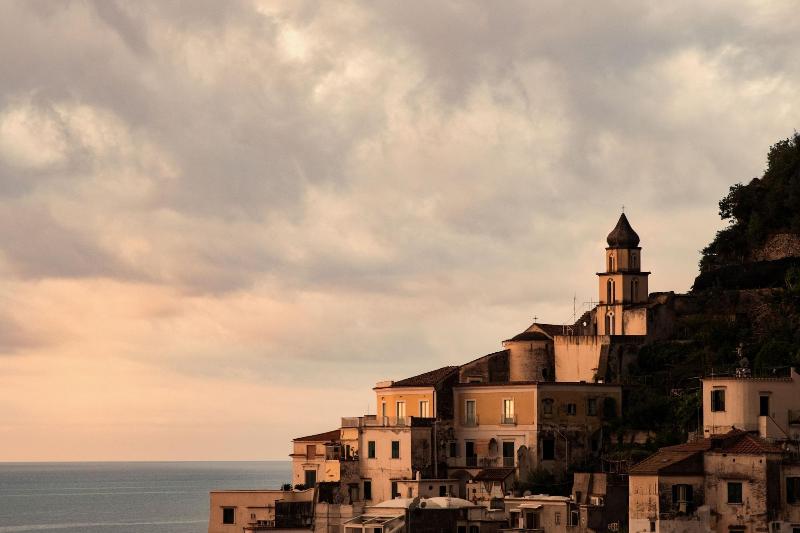 تختخواب و صبحانه Amalfi Luxury House
