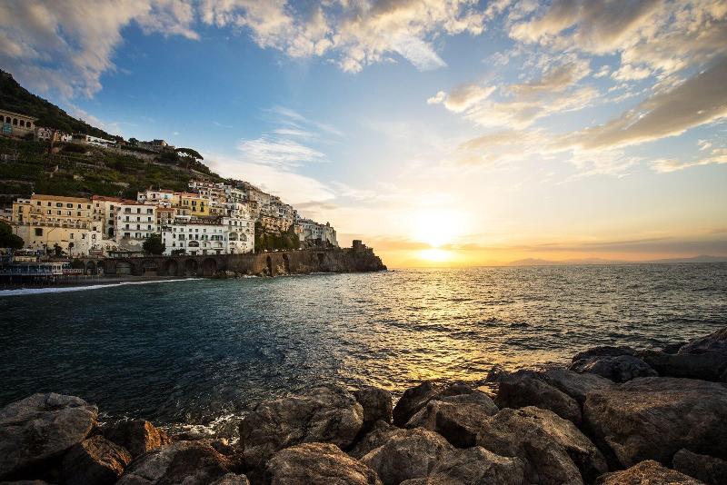 تختخواب و صبحانه Amalfi Luxury House