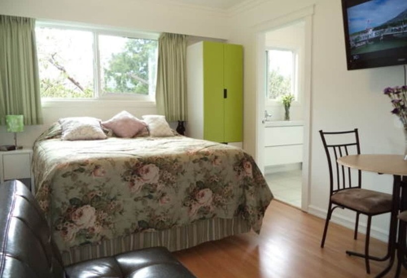 צימר Enchanted Rainforest Guesthouse