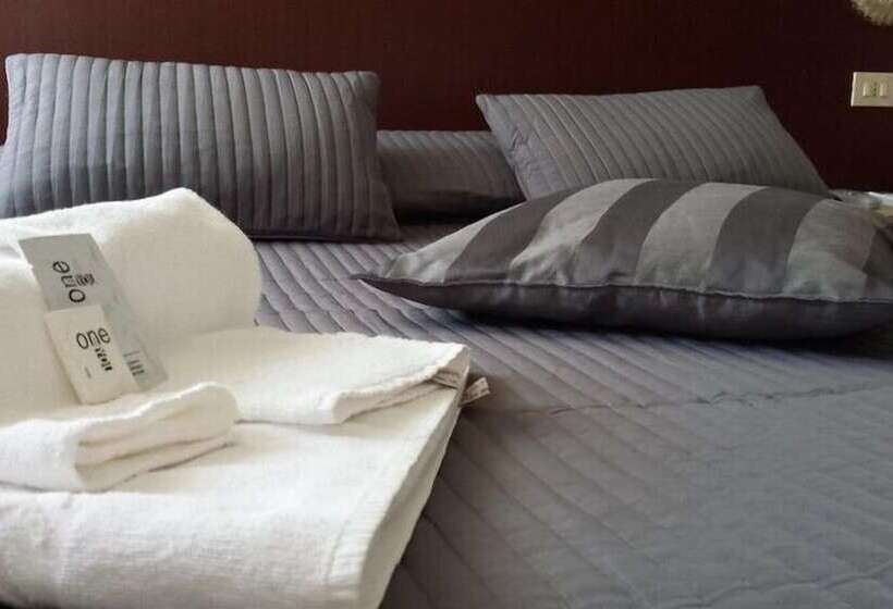 تختخواب و صبحانه Galleria Frascati Rooms And Apartment