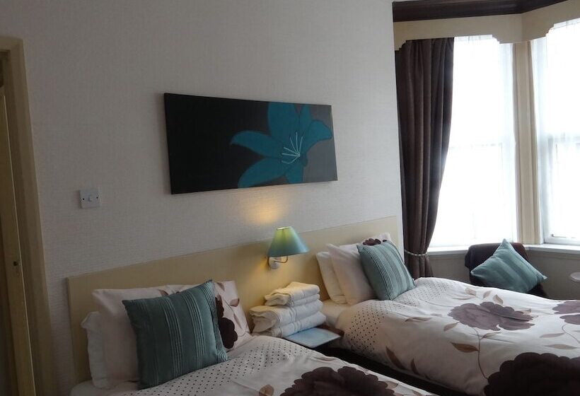 تختخواب و صبحانه Jasmine Guest House