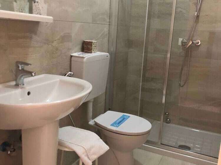 هتل Adriatico