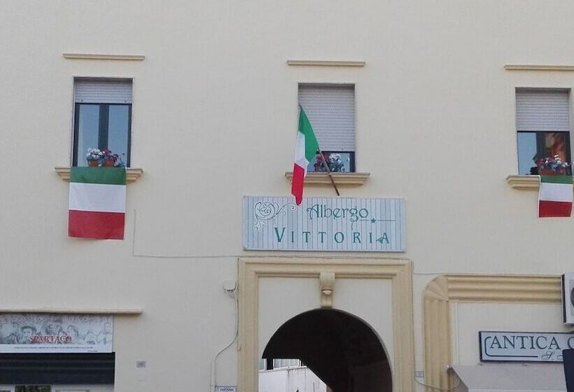 호텔 Albergo Vittoria